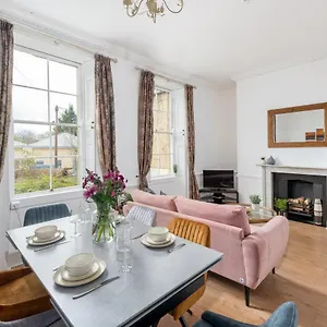 Garden Maisonette In Centre Bath