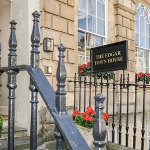 3* Pensión Edgar Townhouse